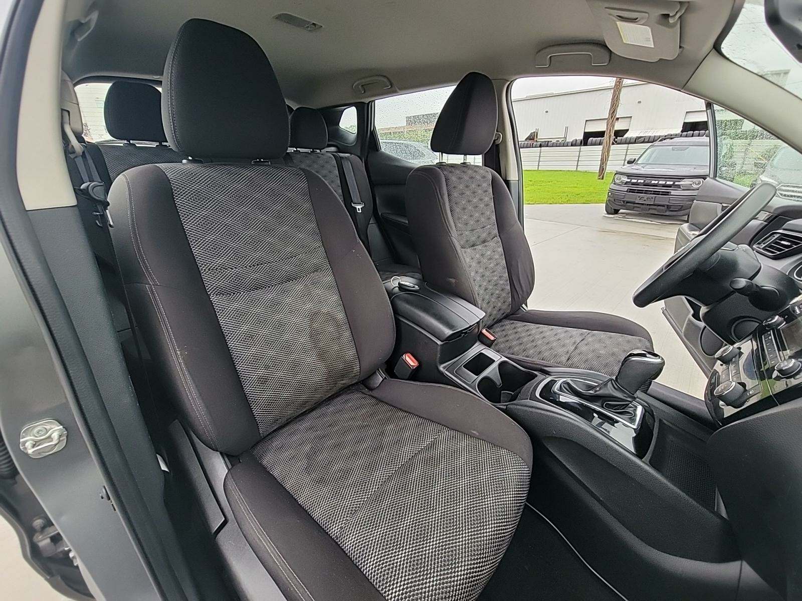 2018 Nissan Rogue Sport SV FWD