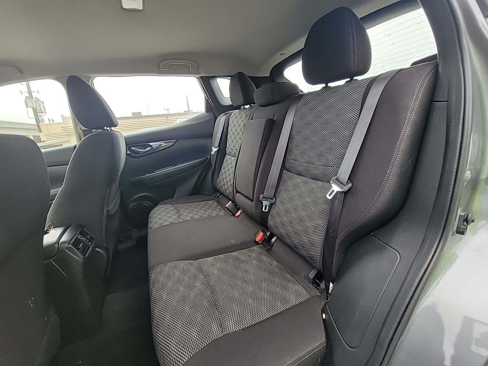 2018 Nissan Rogue Sport SV FWD