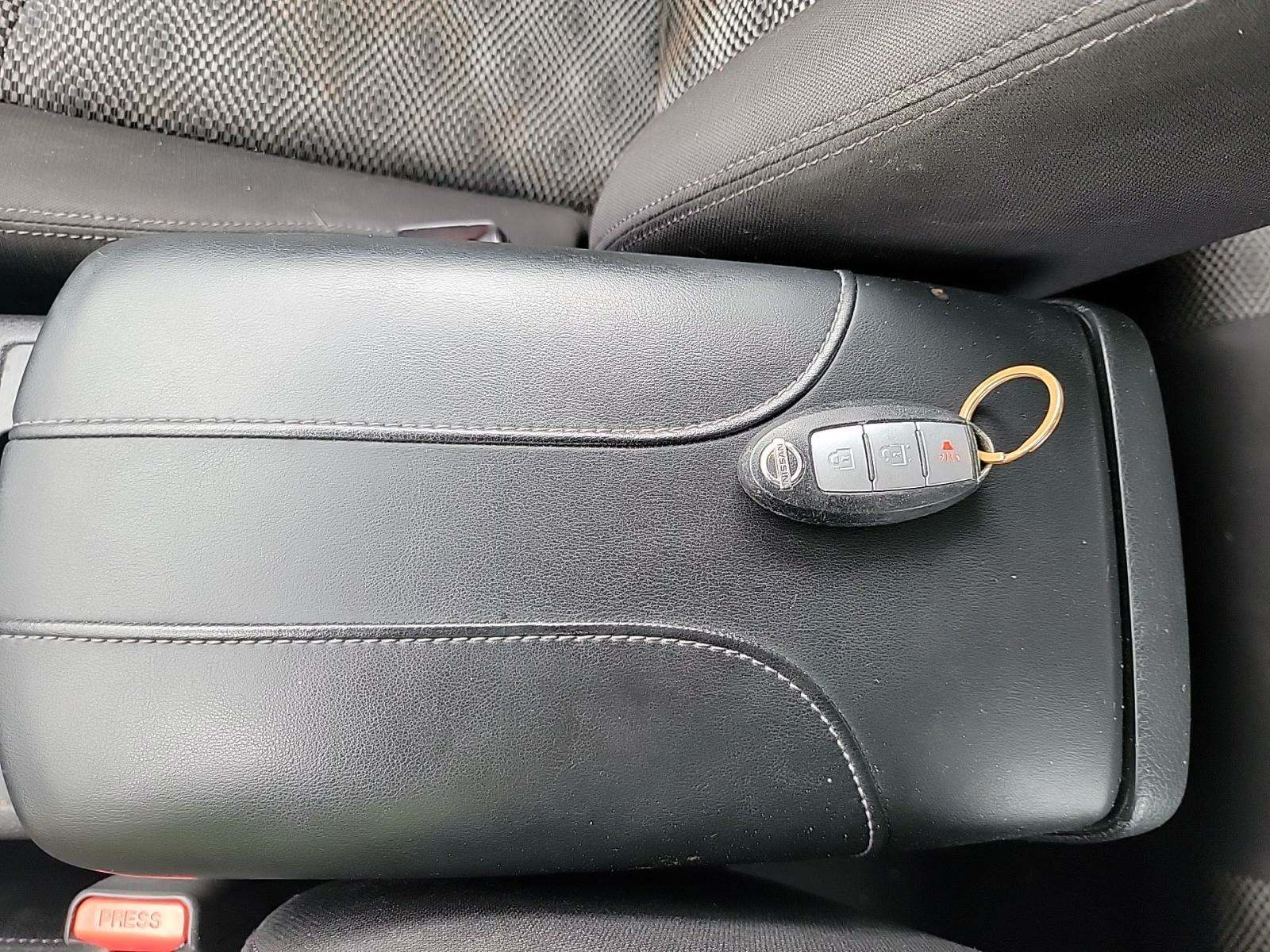 2018 Nissan Rogue Sport SV FWD