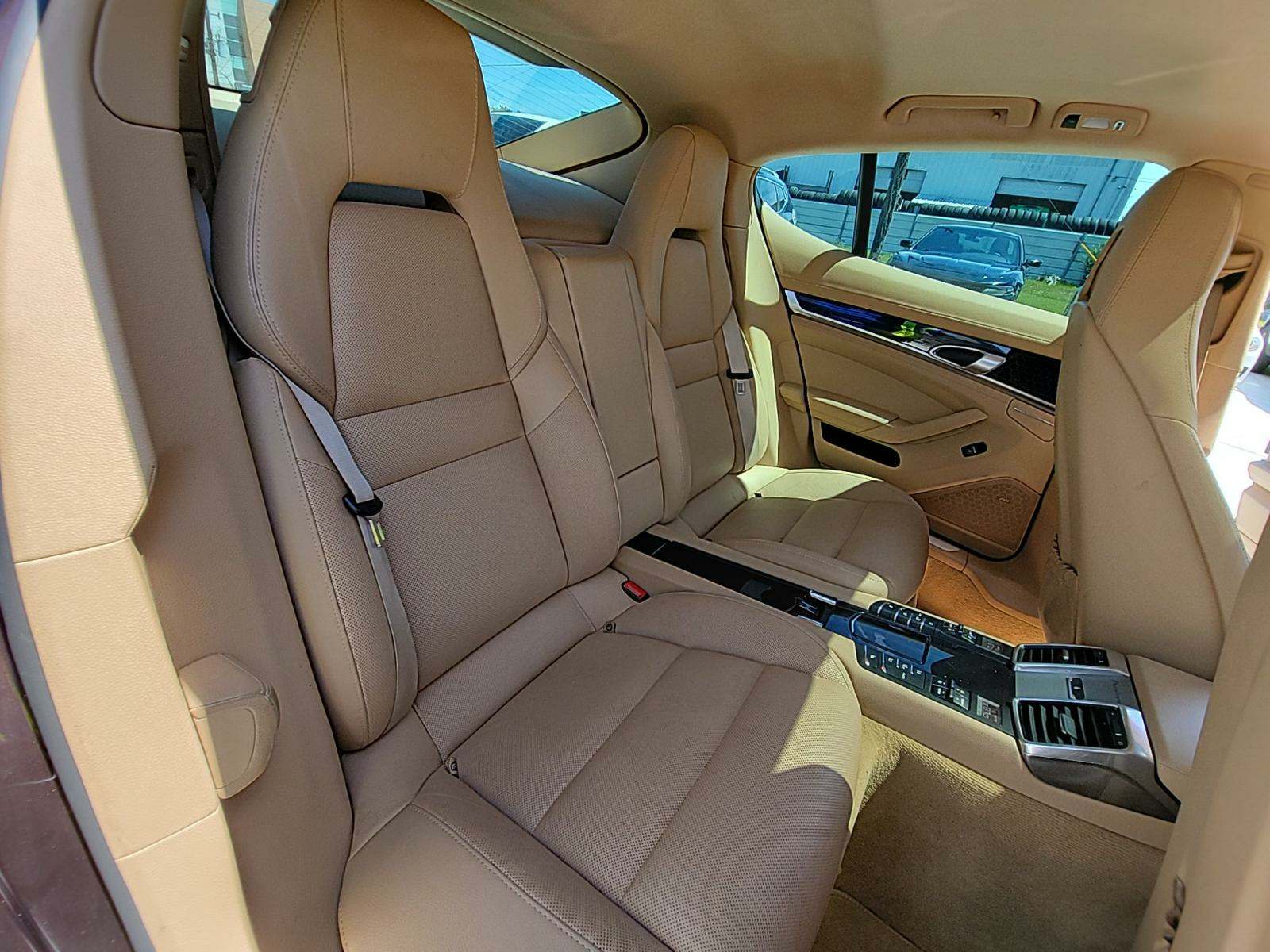 2015 Porsche Panamera S RWD