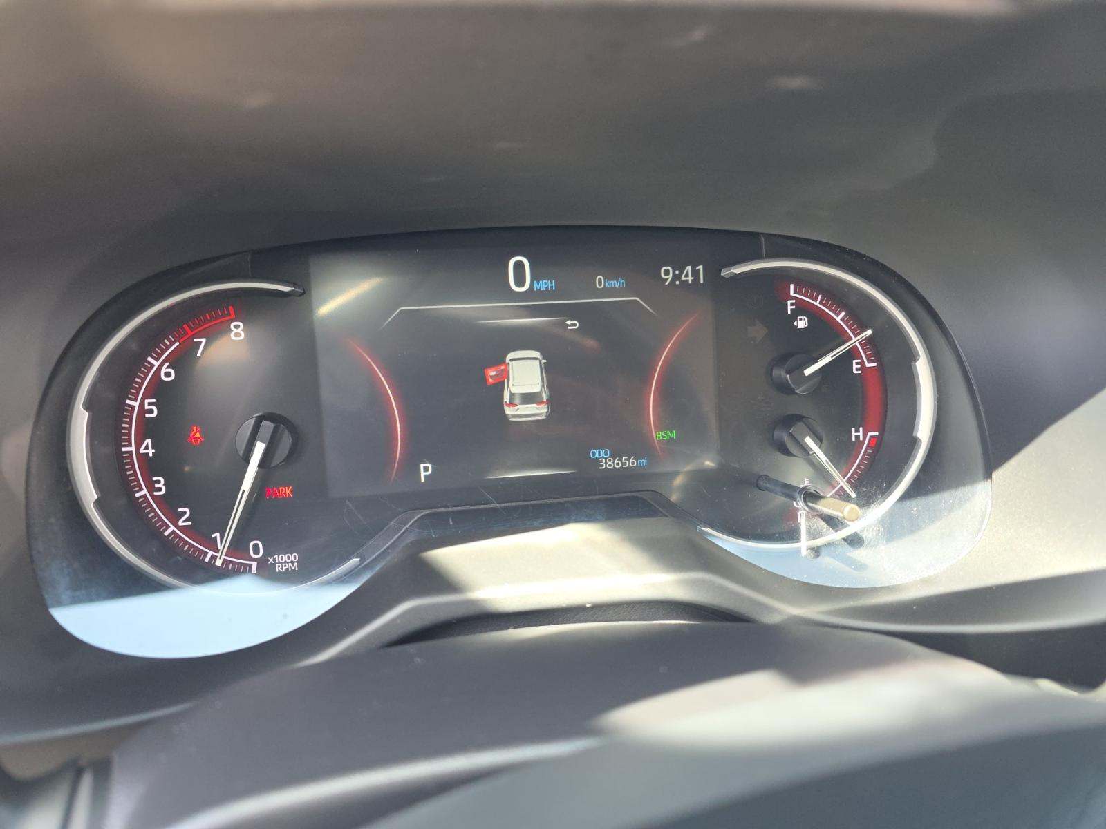 2025 Toyota RAV4 XLE FWD