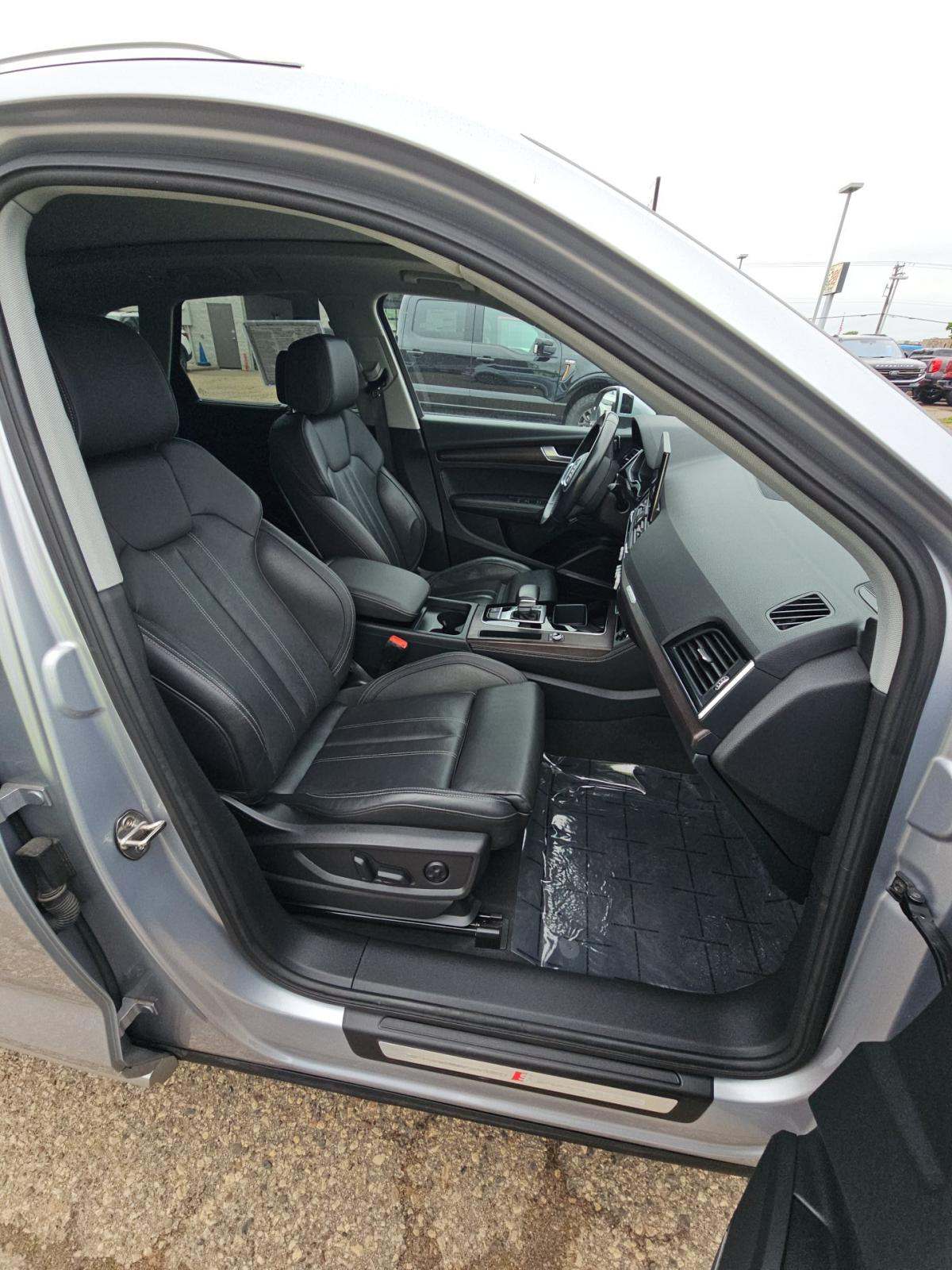 2023 Audi Q5 S line Premium Plus AWD
