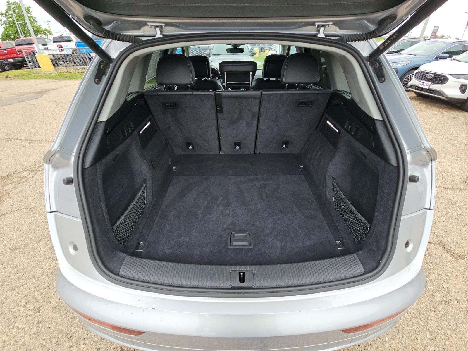 2023 Audi Q5 S line Premium Plus AWD