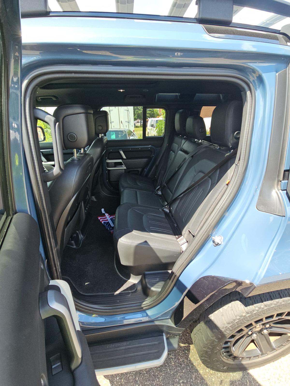 2021 Land Rover Defender 110 X-Dynamic HSE AWD