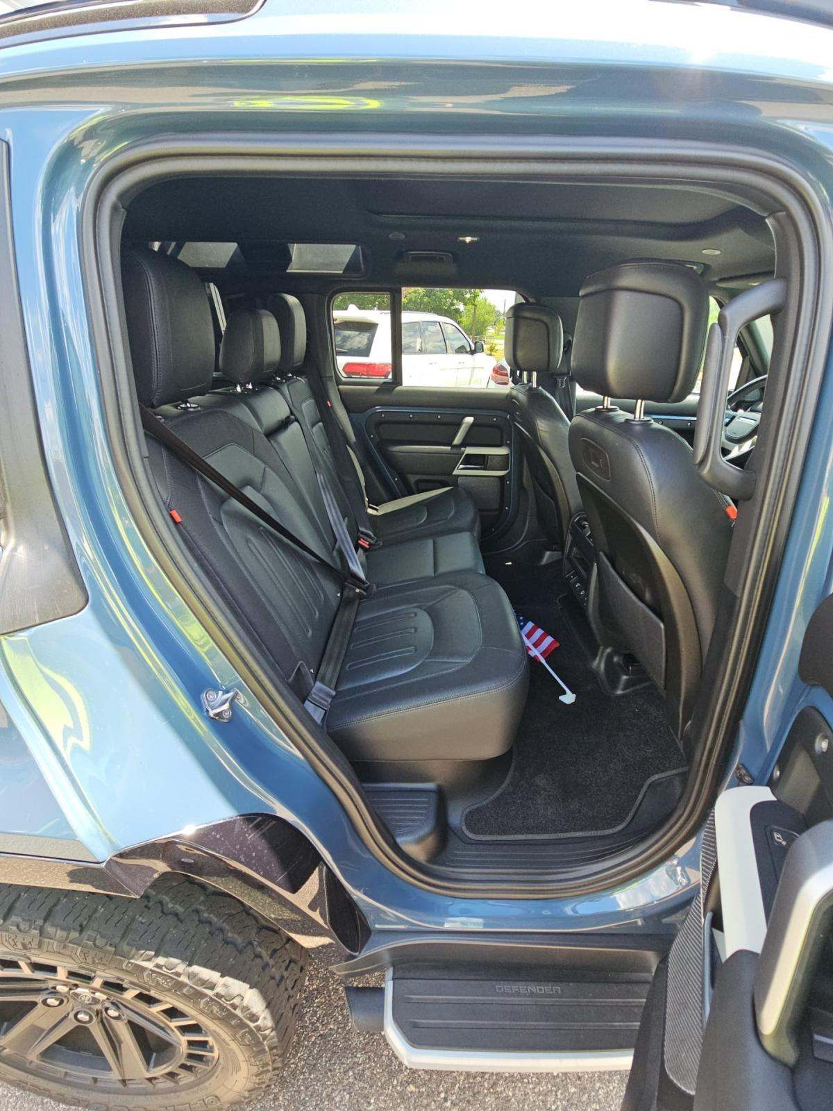 2021 Land Rover Defender 110 X-Dynamic HSE AWD