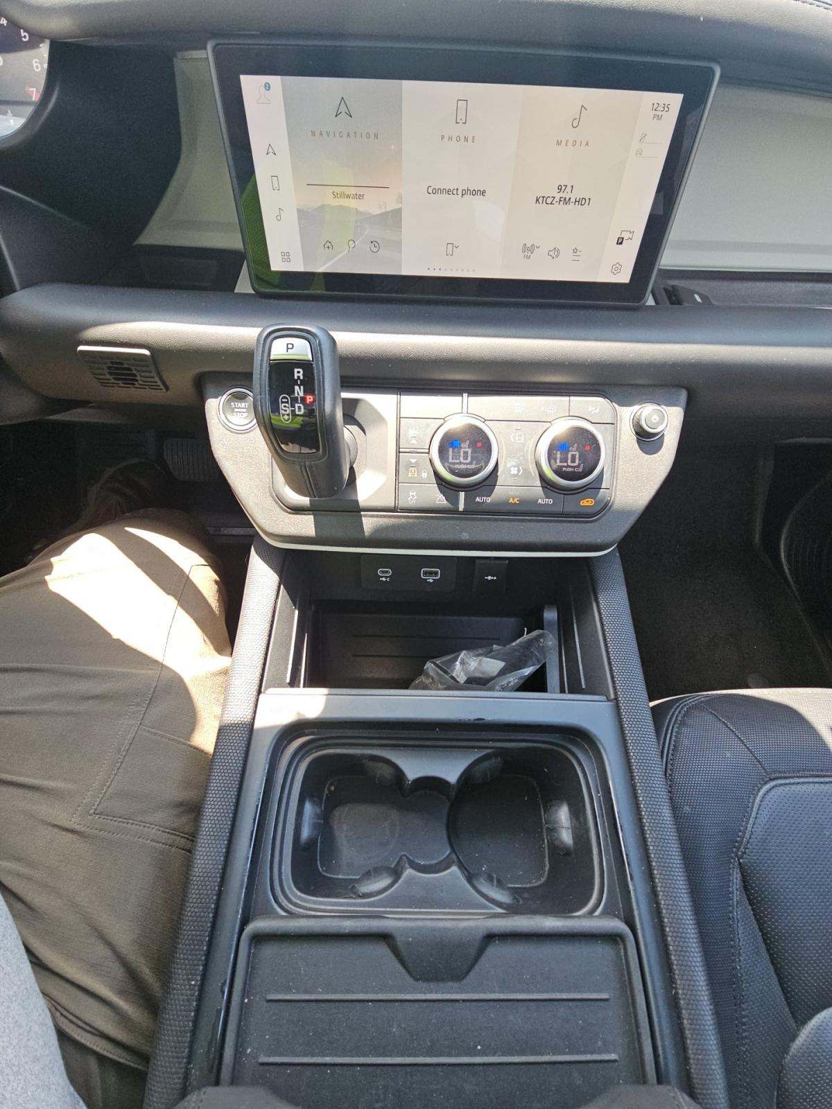 2021 Land Rover Defender 110 X-Dynamic HSE AWD