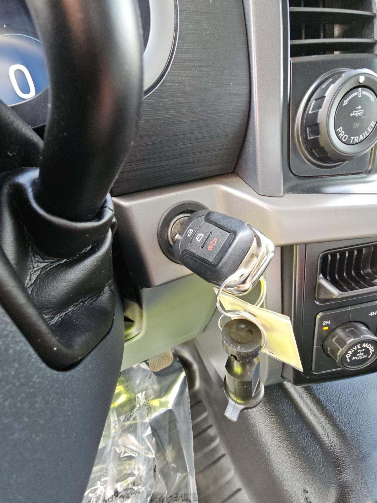 FORD F-150 - 4