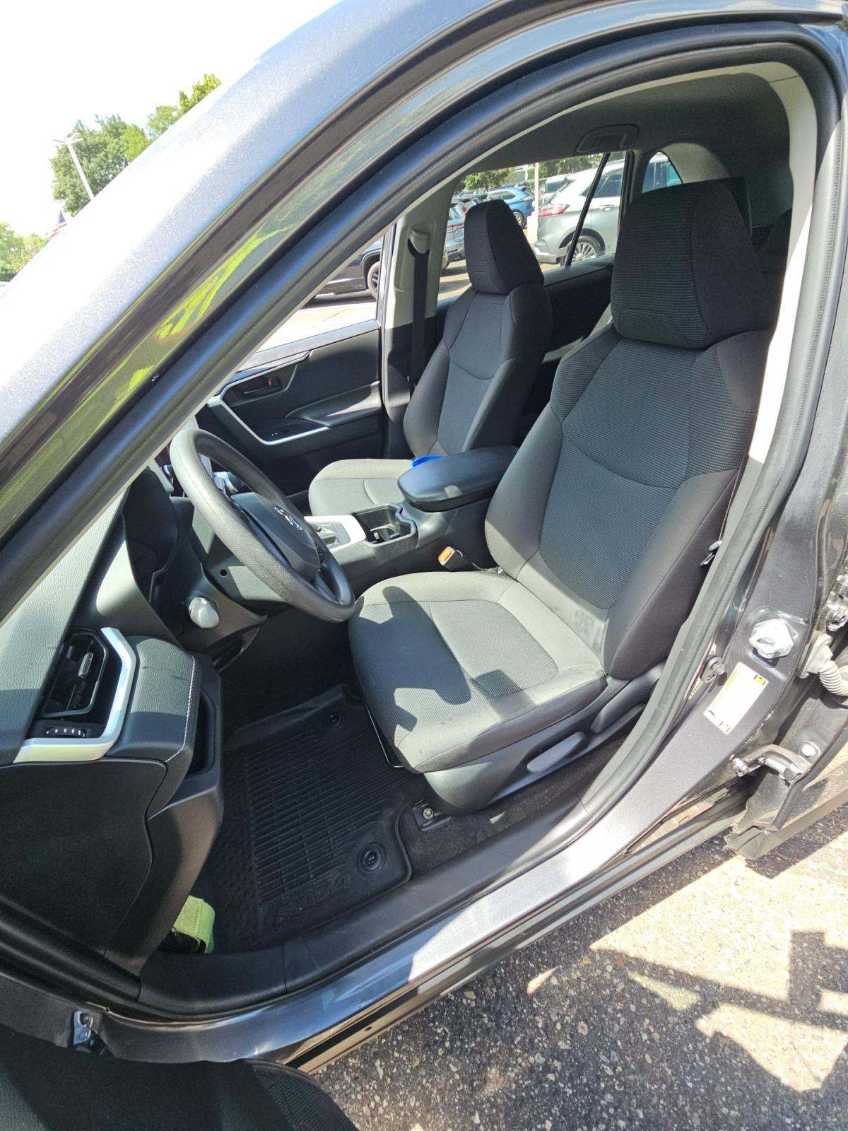 2023 Toyota RAV4 LE AWD