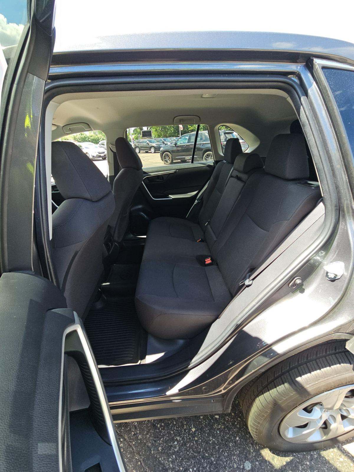 2023 Toyota RAV4 LE AWD