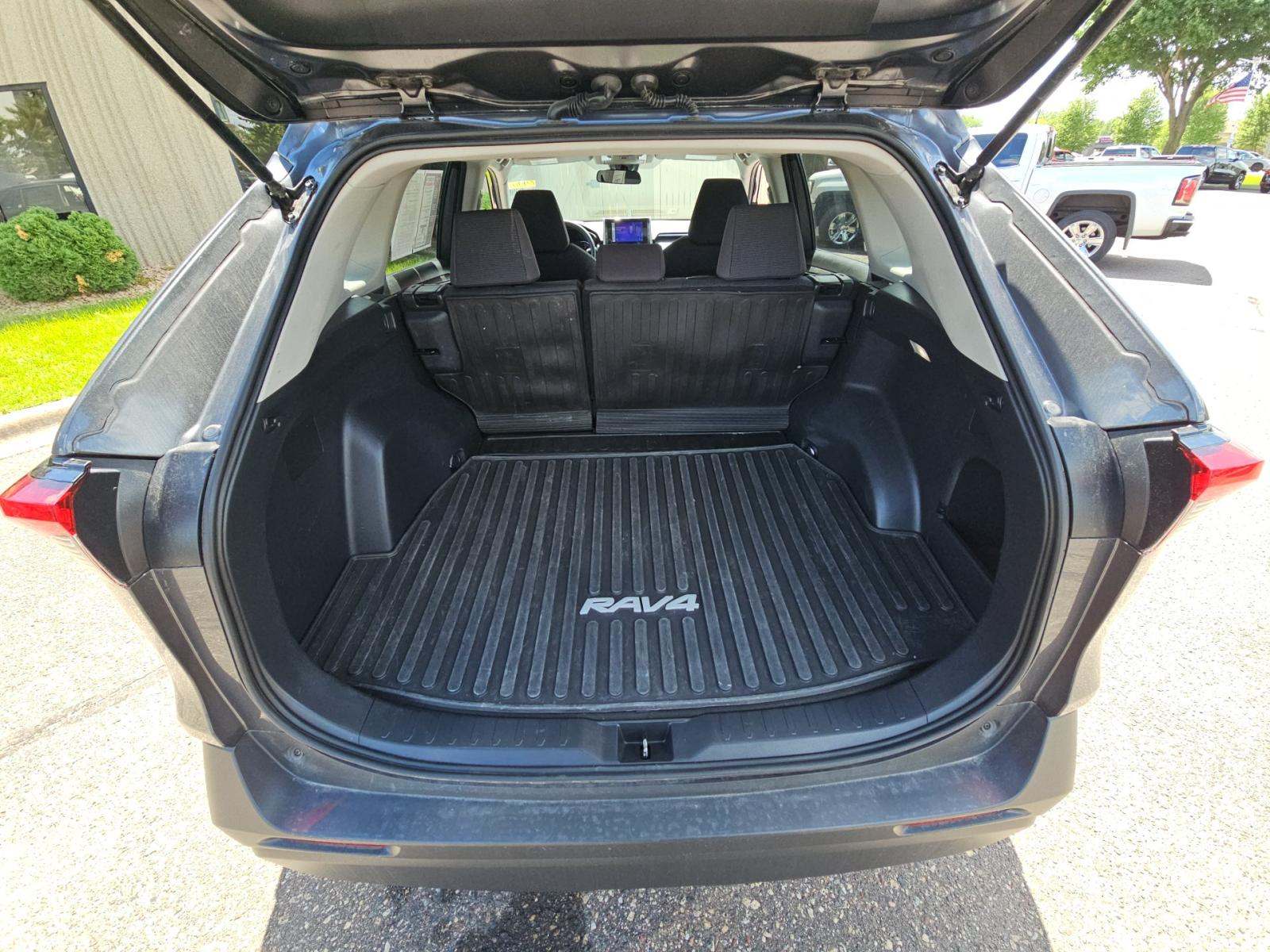2023 Toyota RAV4 LE AWD