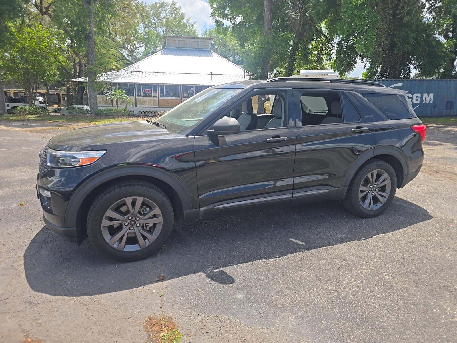 FORD EXPLORER - 1