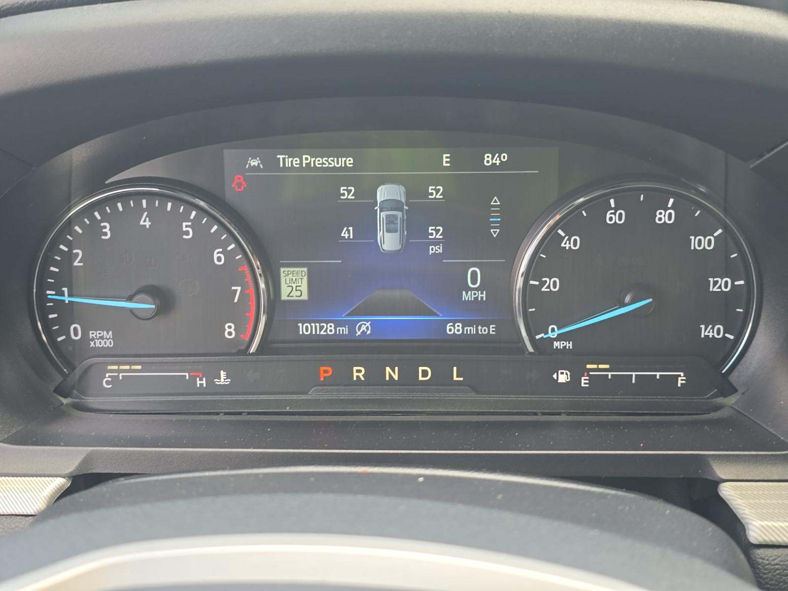 FORD EXPLORER - 9
