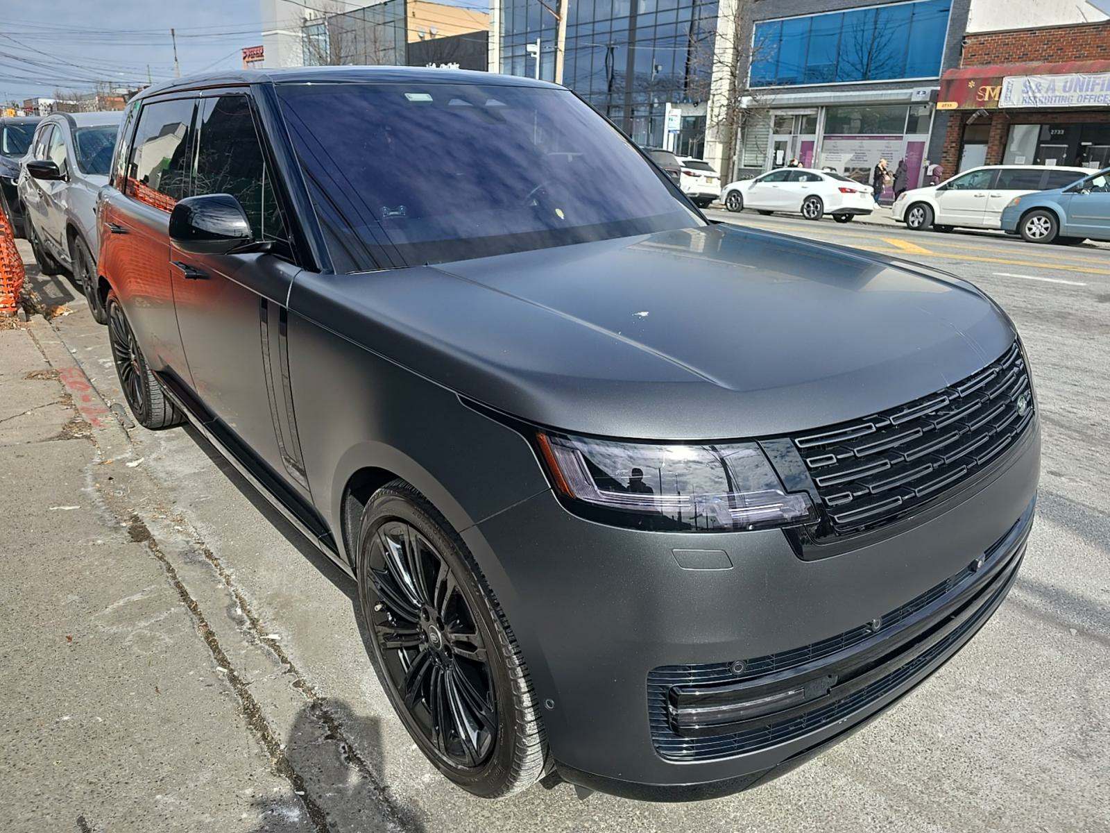 2023 Land Rover Range Rover SE LWB AWD