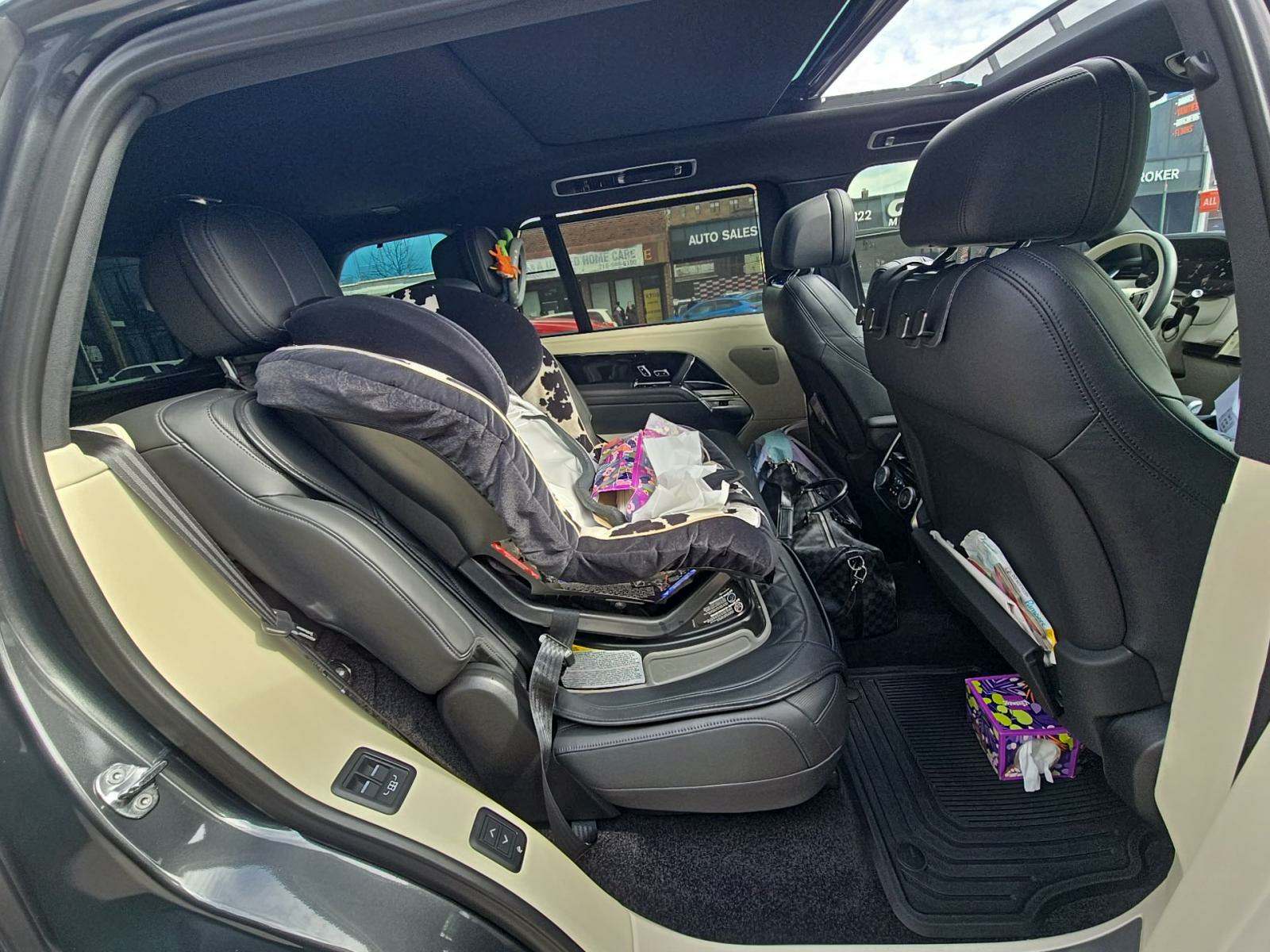 2023 Land Rover Range Rover SE LWB AWD