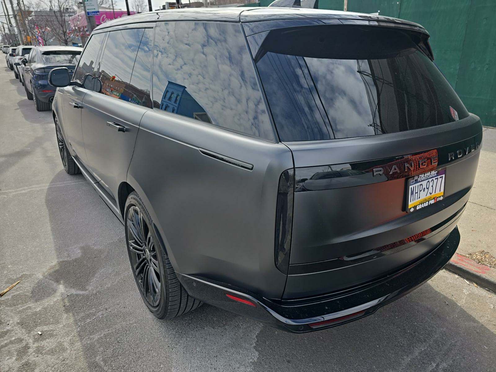 2023 Land Rover Range Rover SE LWB AWD