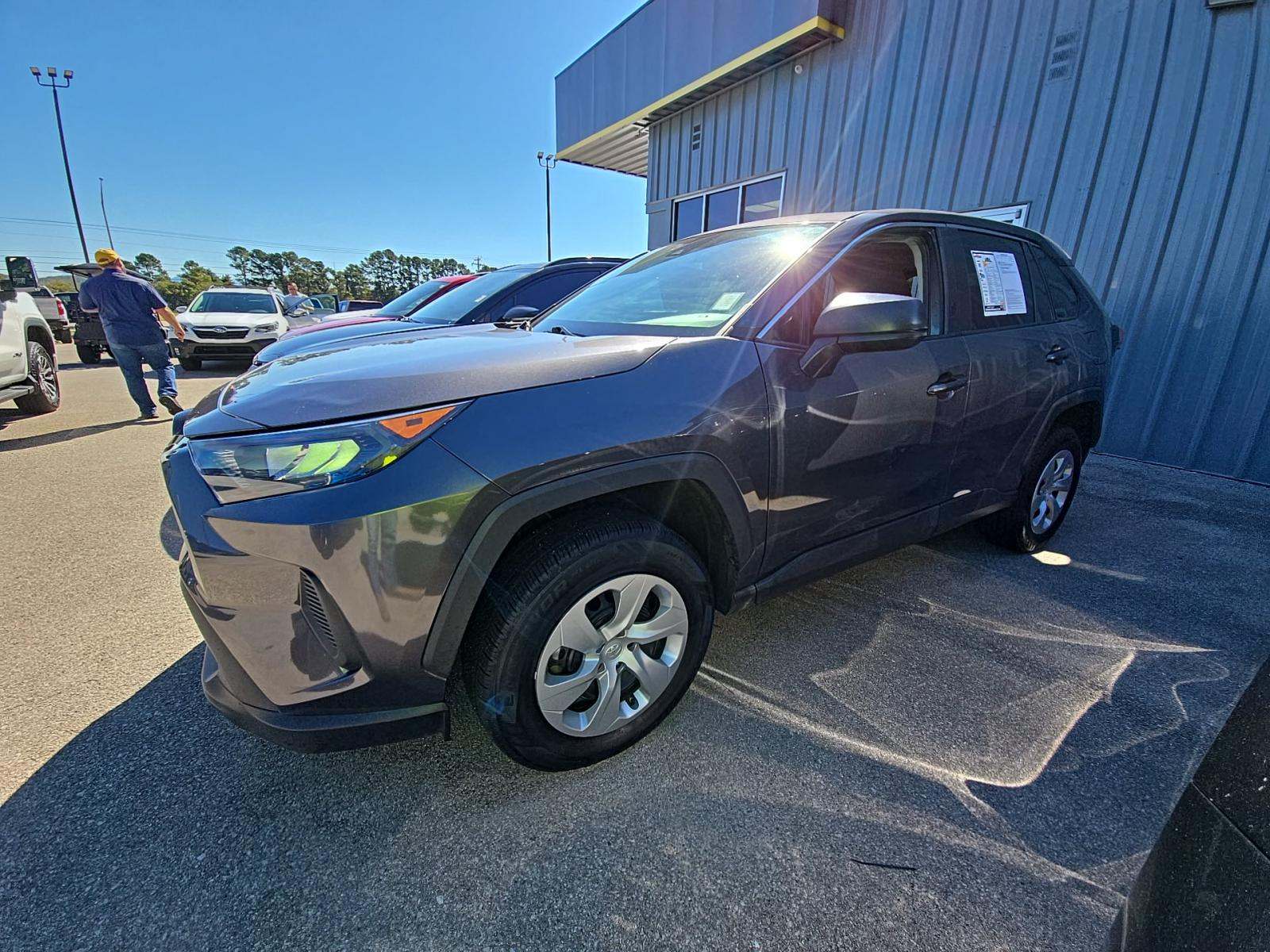 2022 Toyota RAV4 LE FWD