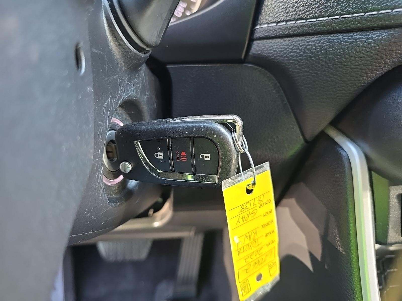 2022 Toyota RAV4 LE FWD