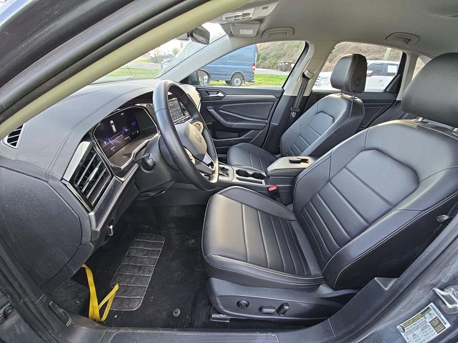 2024 Volkswagen Jetta 1.5T SE FWD