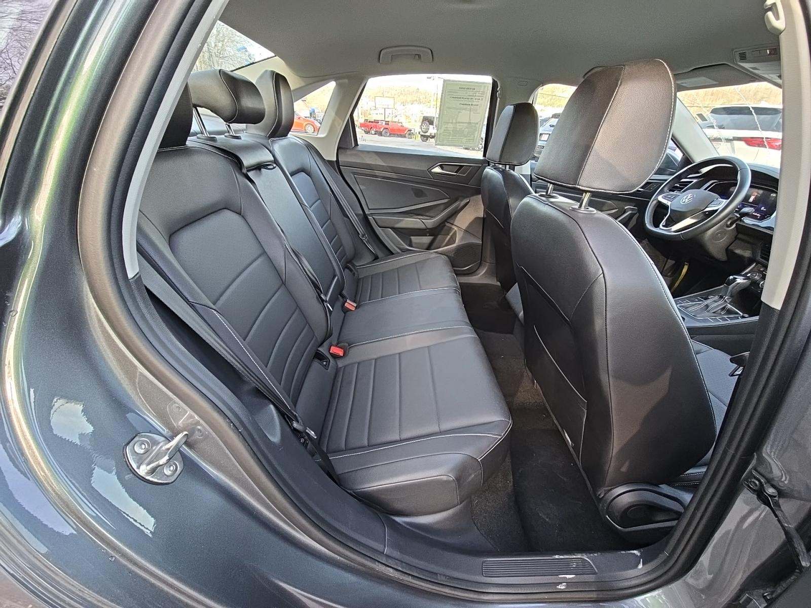 2024 Volkswagen Jetta 1.5T SE FWD