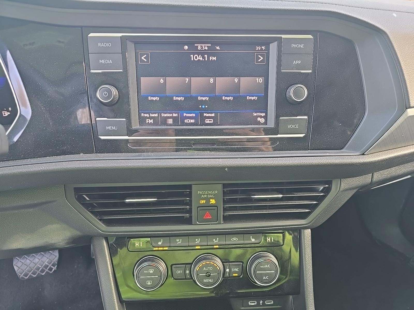 2024 Volkswagen Jetta 1.5T SE FWD