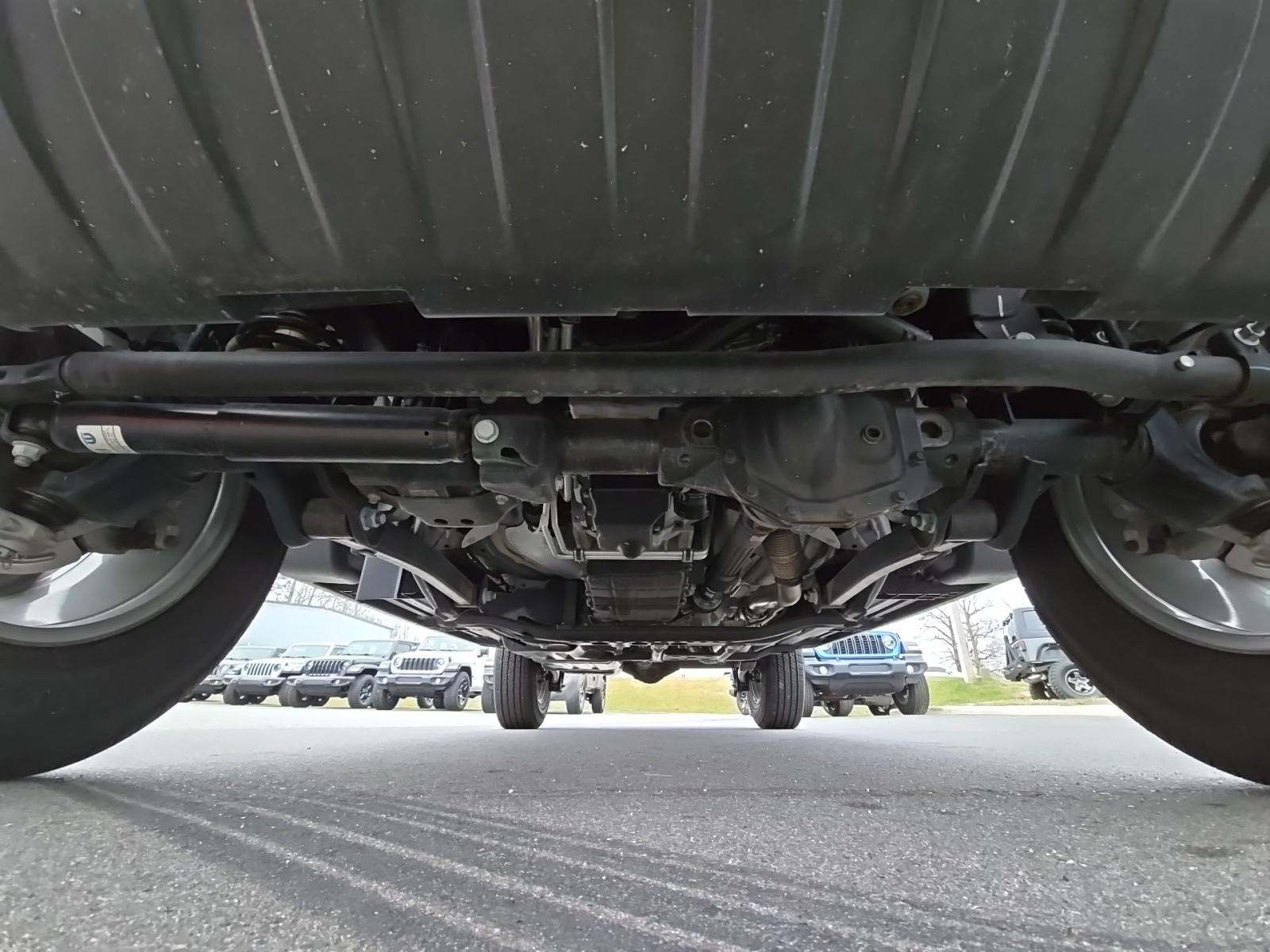 2024 Jeep Wrangler Sahara AWD