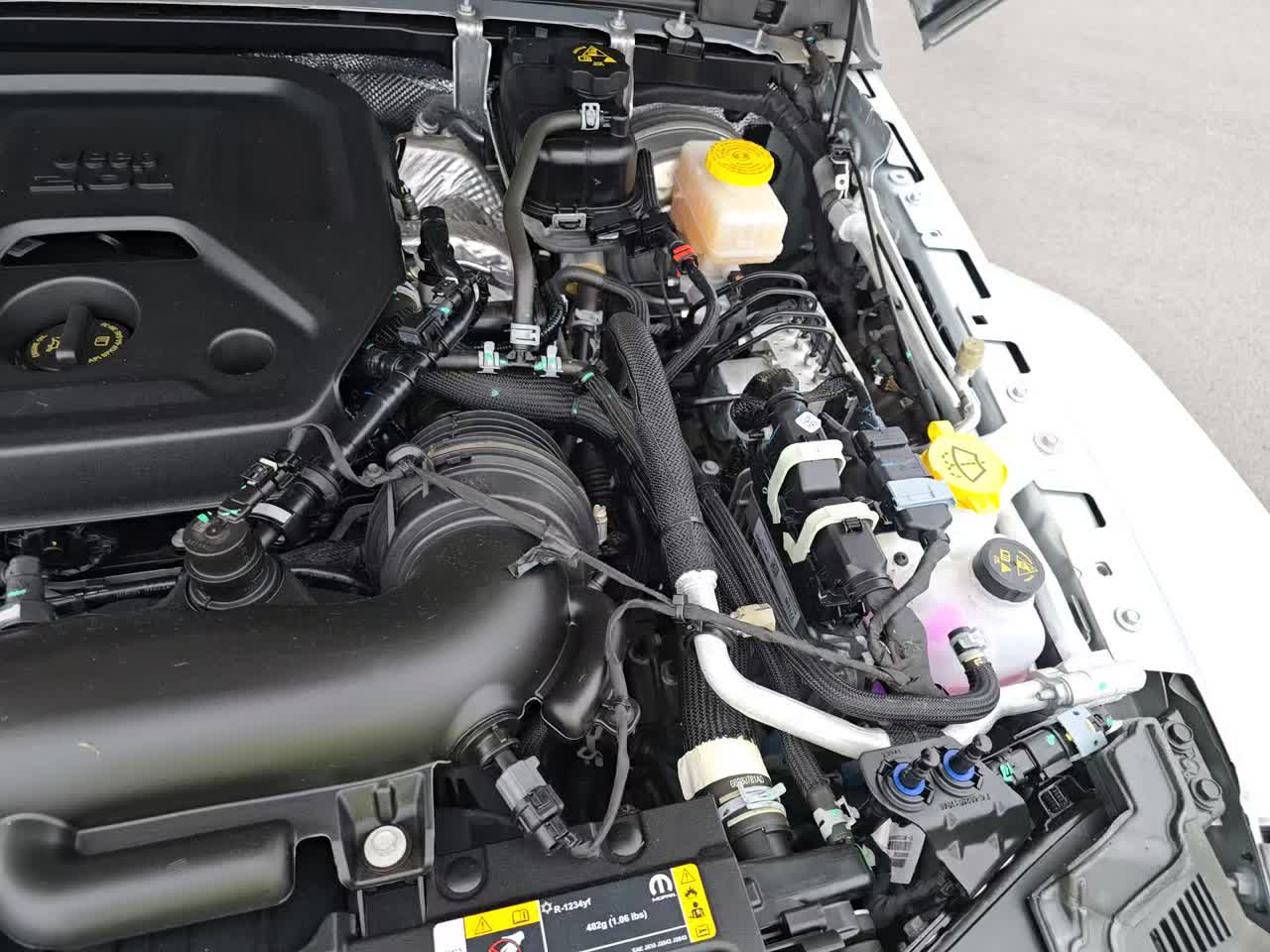 2024 Jeep Wrangler Sahara AWD