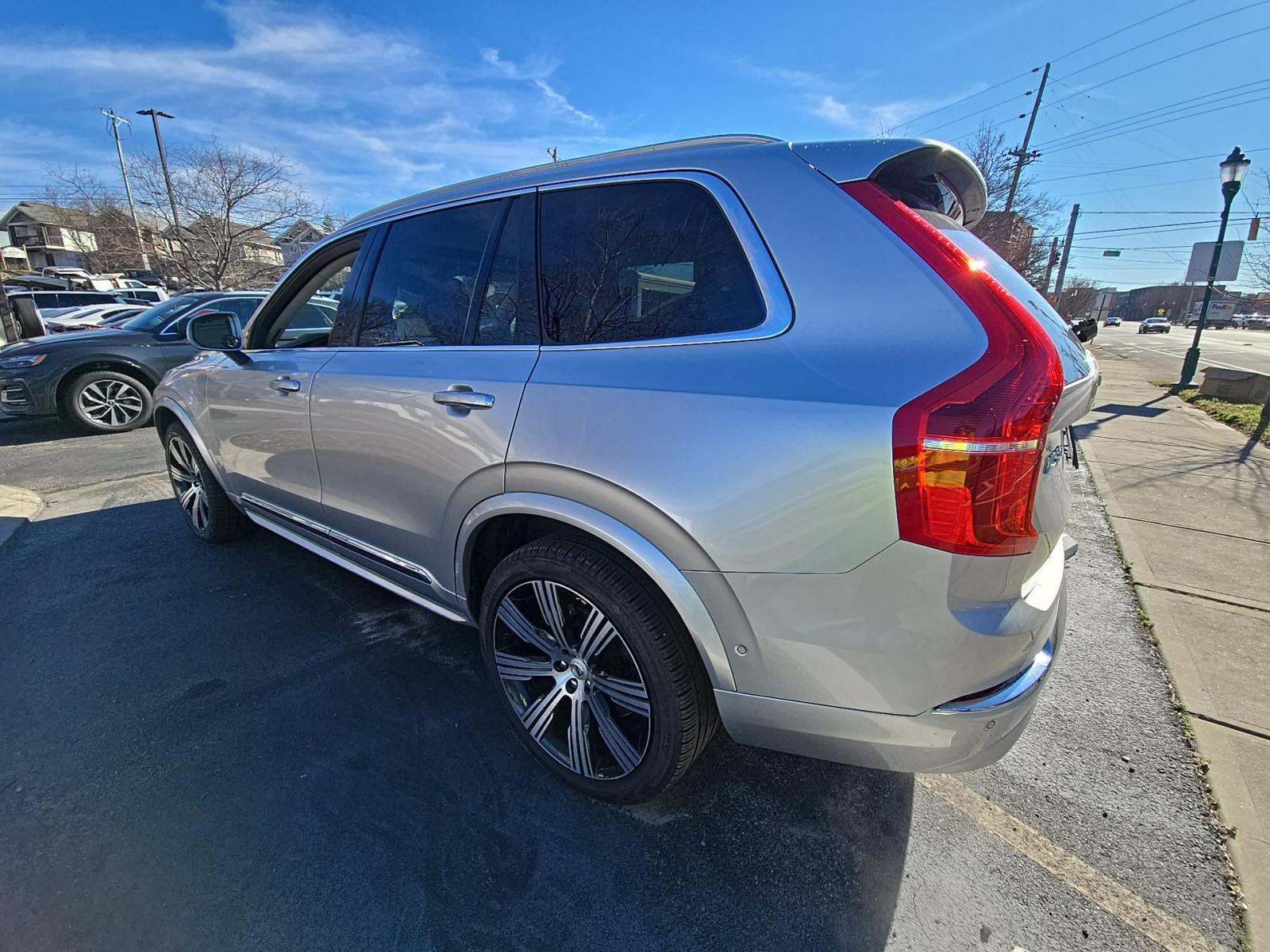 2022 Volvo XC90 T6 Inscription AWD