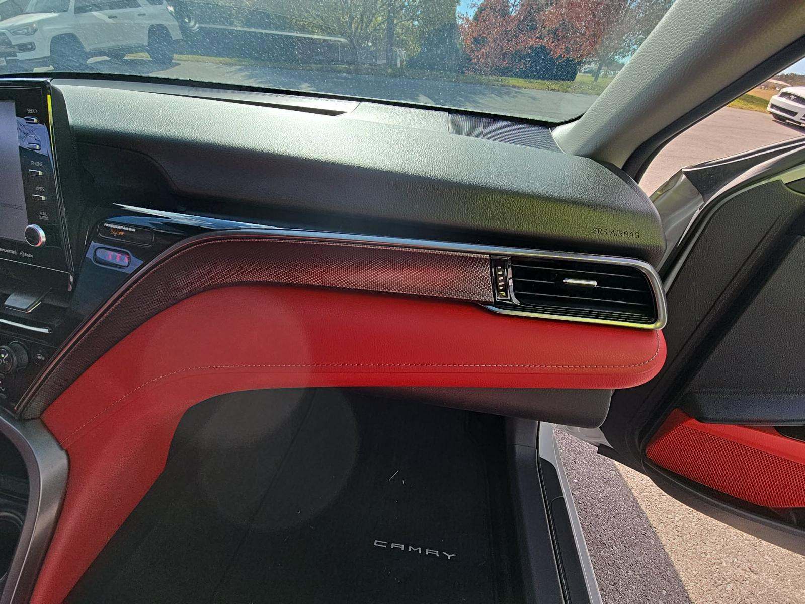 2022 Toyota Camry Hybrid XSE FWD