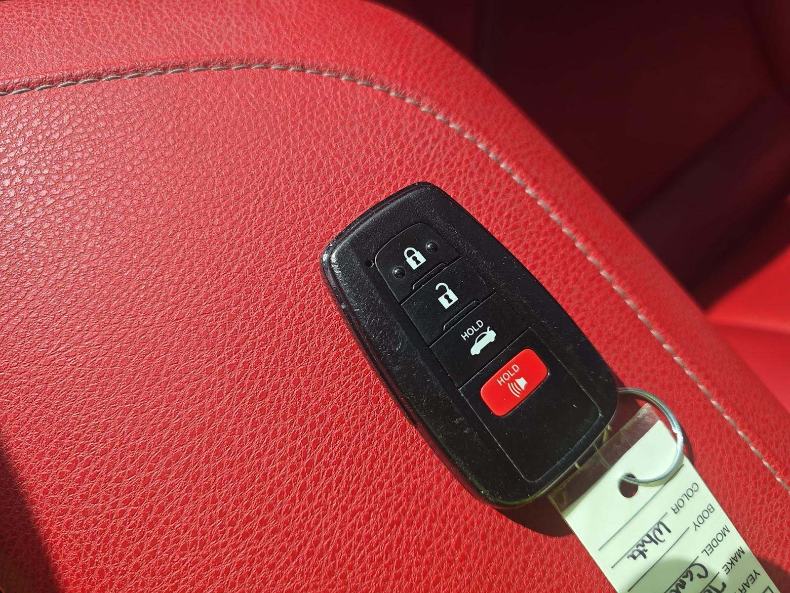 2022 Toyota Camry Hybrid XSE FWD