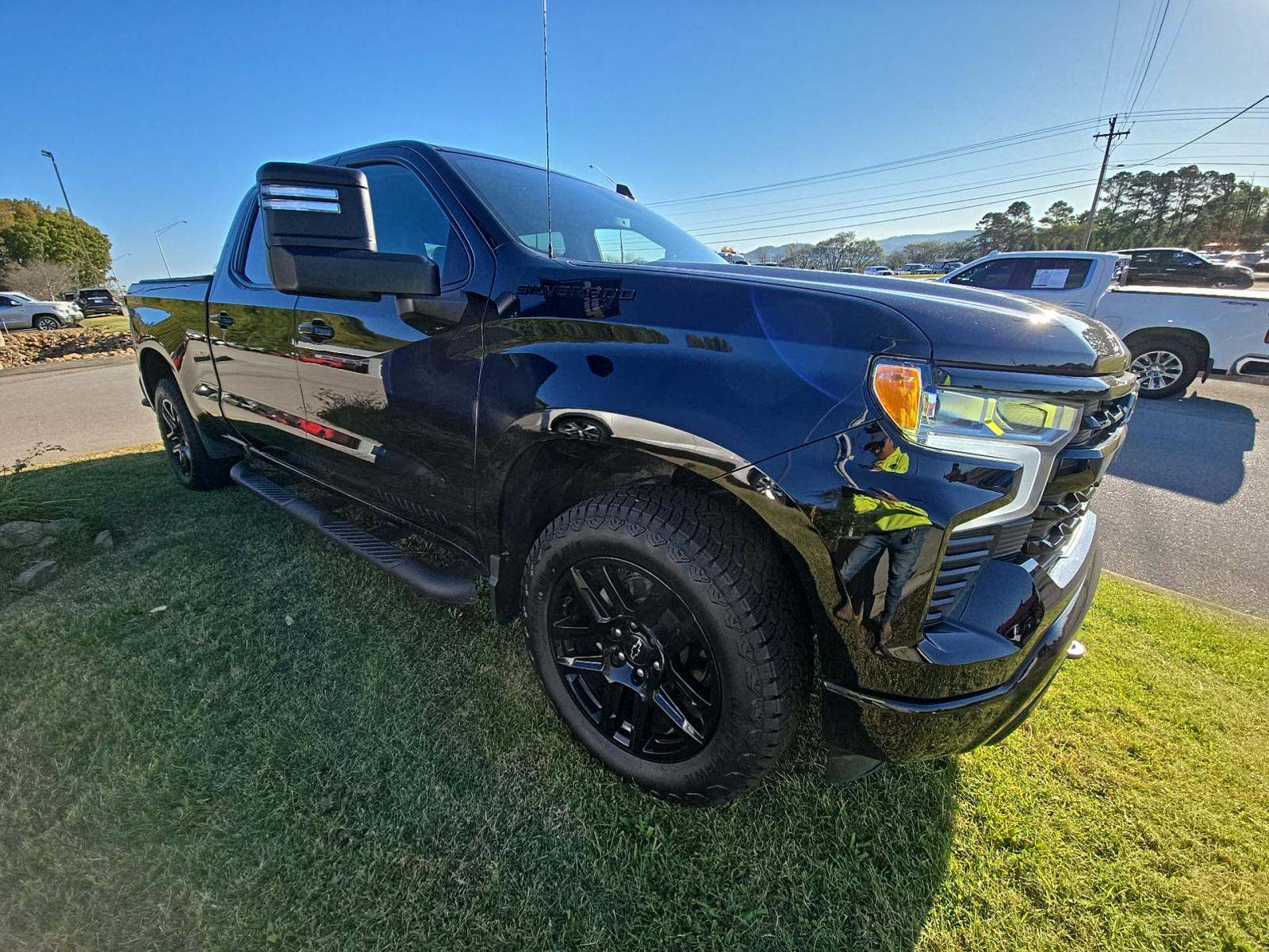 2023 Chevrolet Silverado 1500 RST AWD