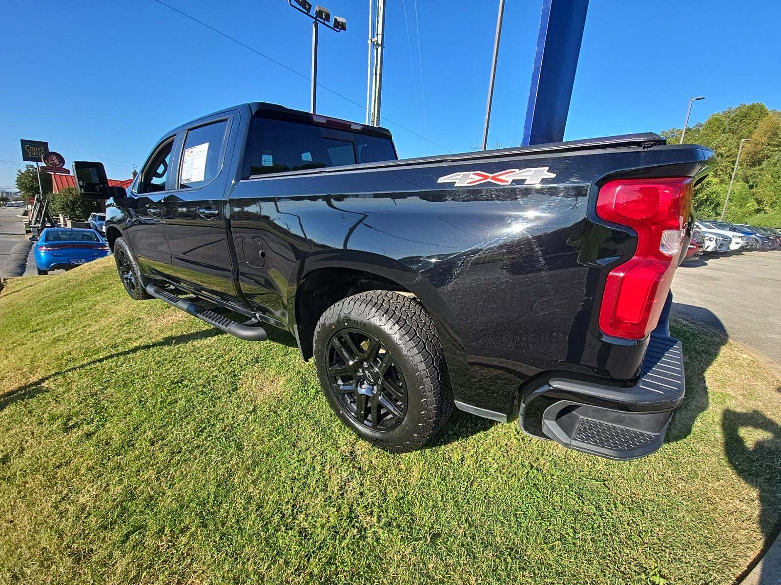 2023 Chevrolet Silverado 1500 RST AWD