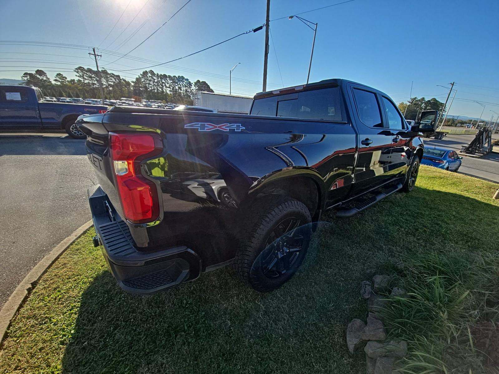 2023 Chevrolet Silverado 1500 RST AWD