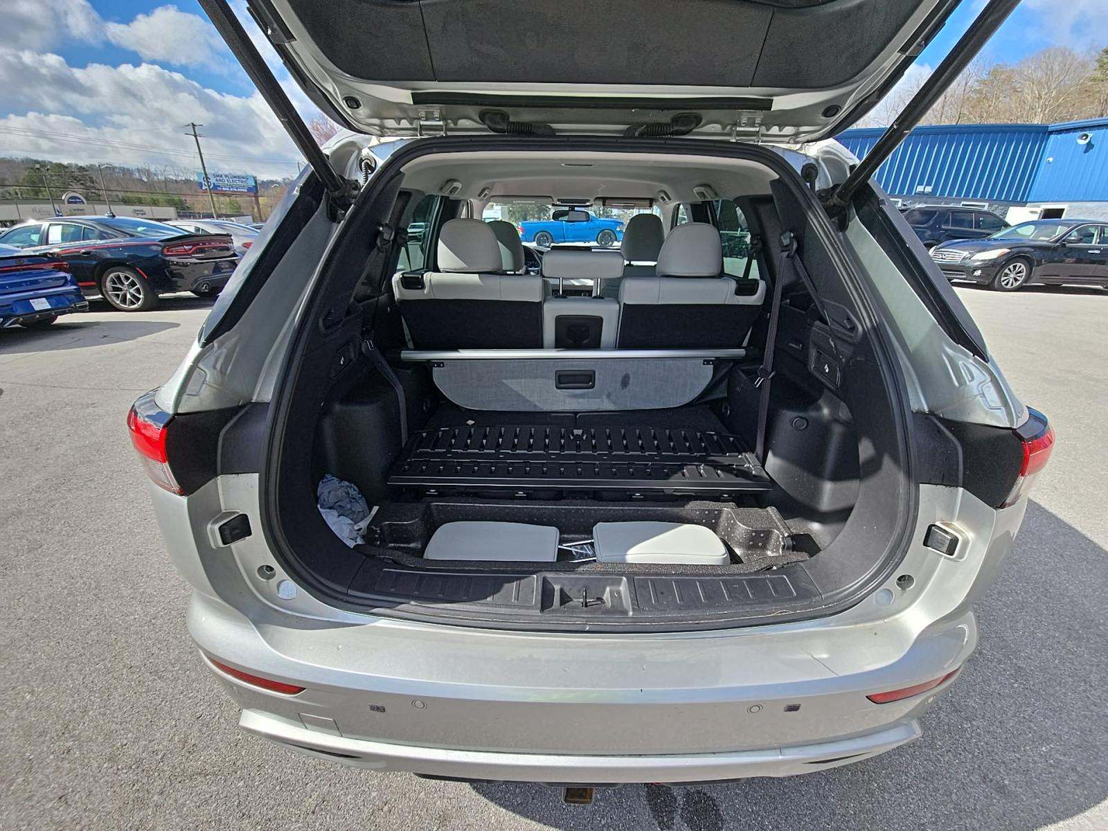 2023 Mitsubishi Outlander SEL FWD