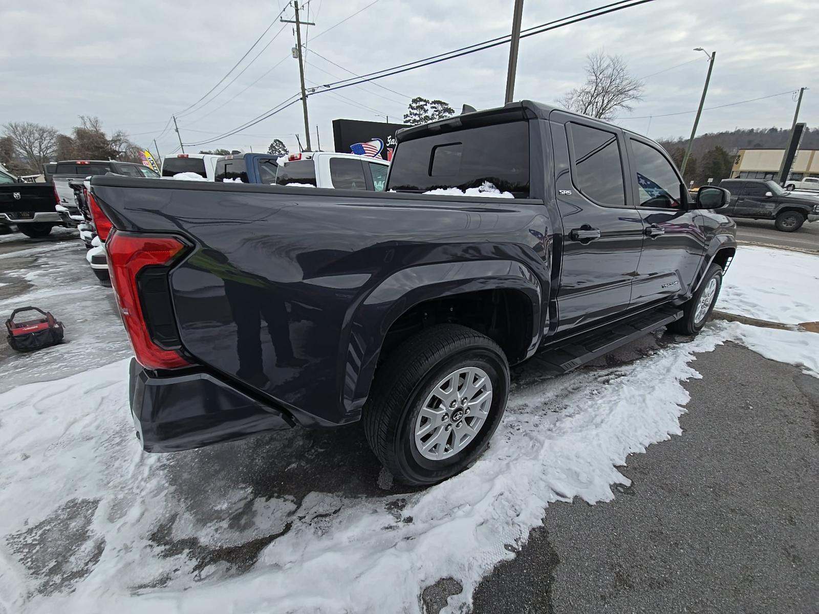 2024 Toyota Tacoma SR5 RWD