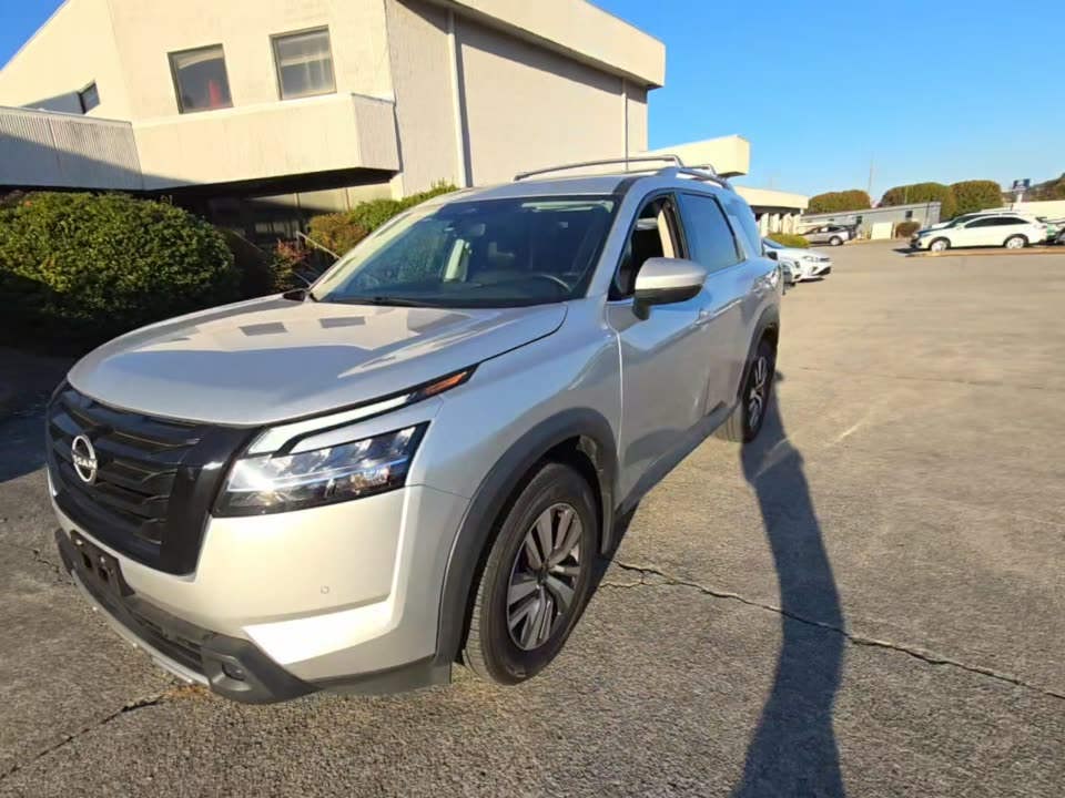 2023 Nissan Pathfinder SL AWD