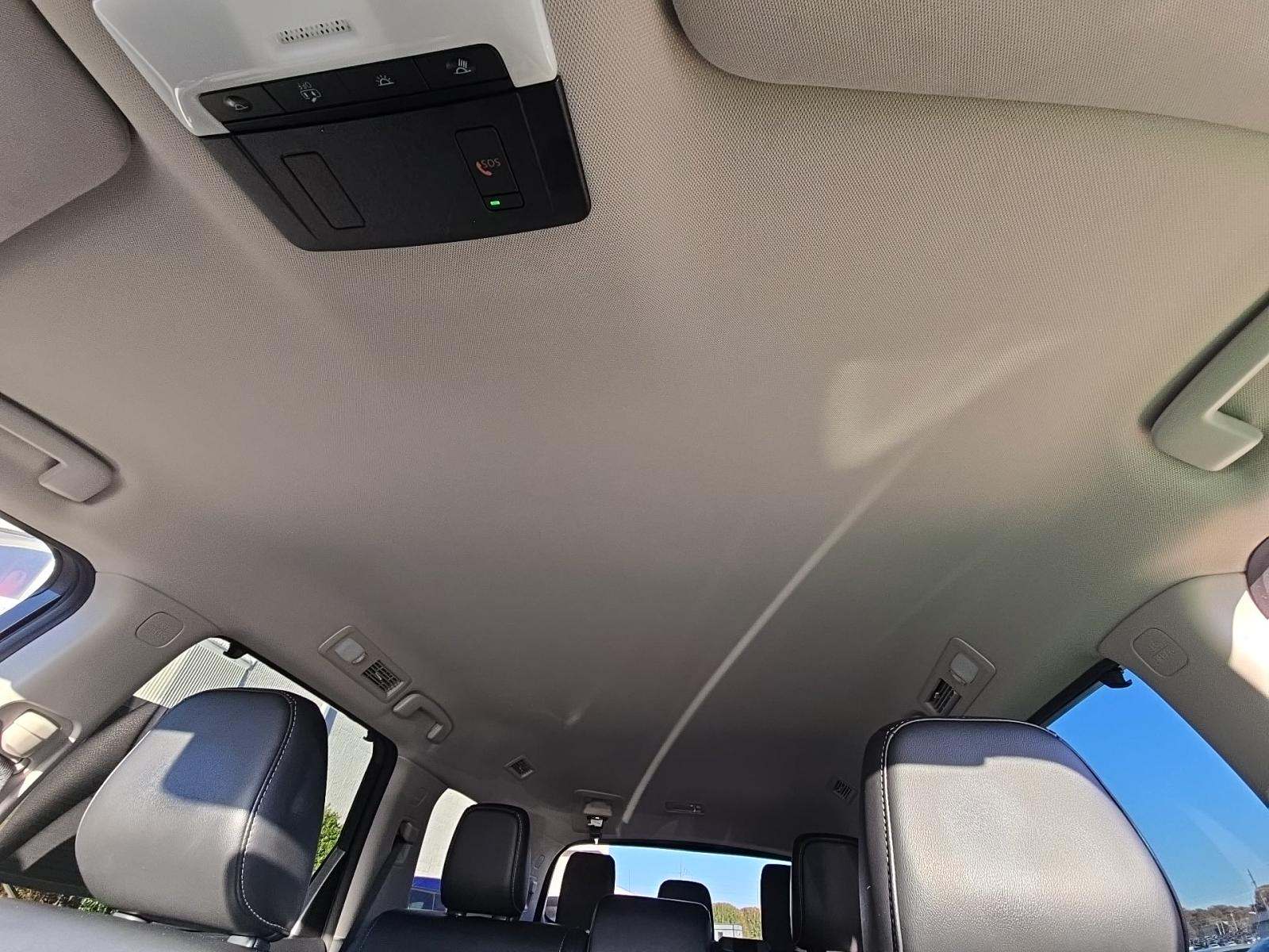 2023 Nissan Pathfinder SL AWD