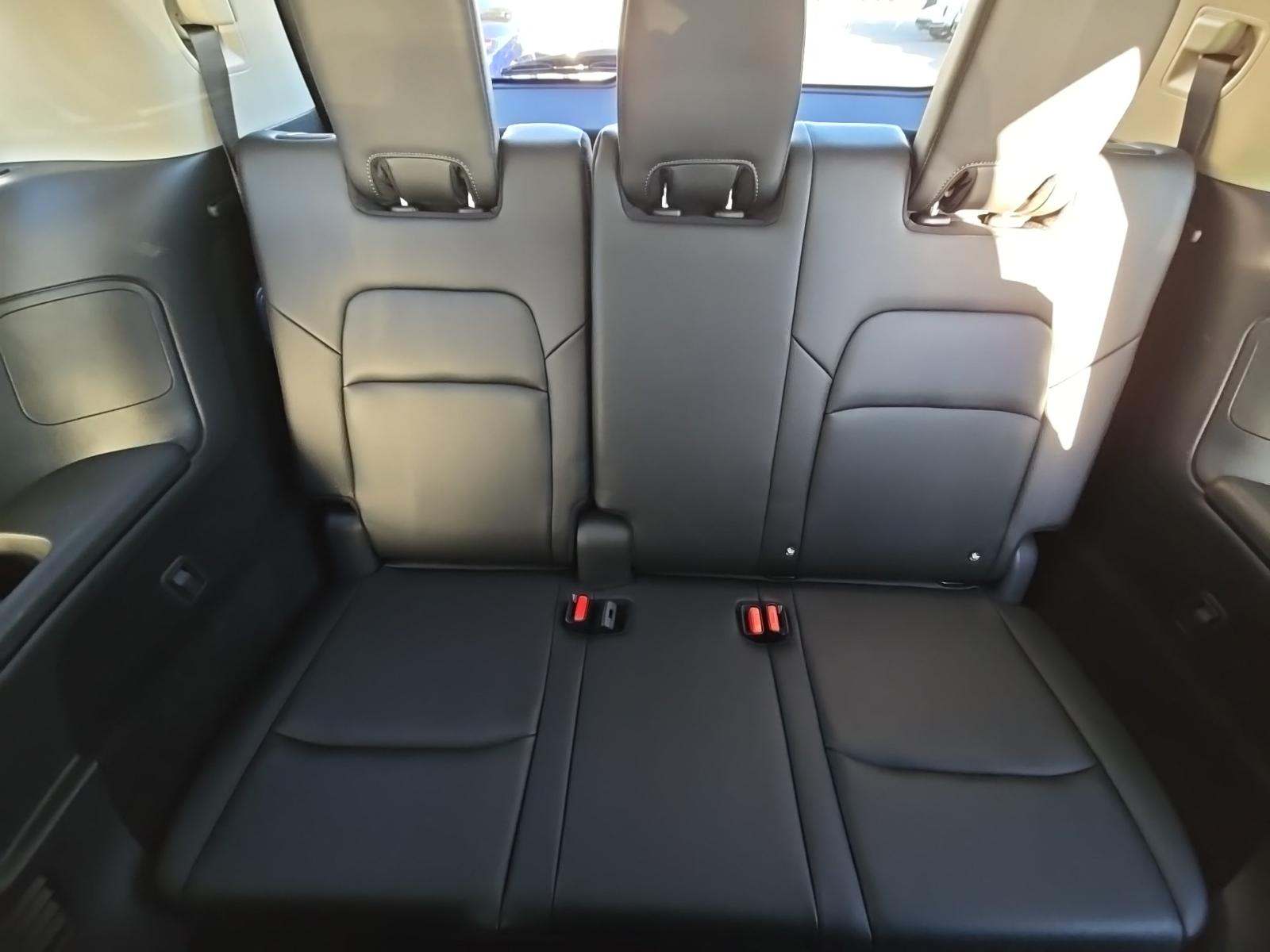 2023 Nissan Pathfinder SL AWD