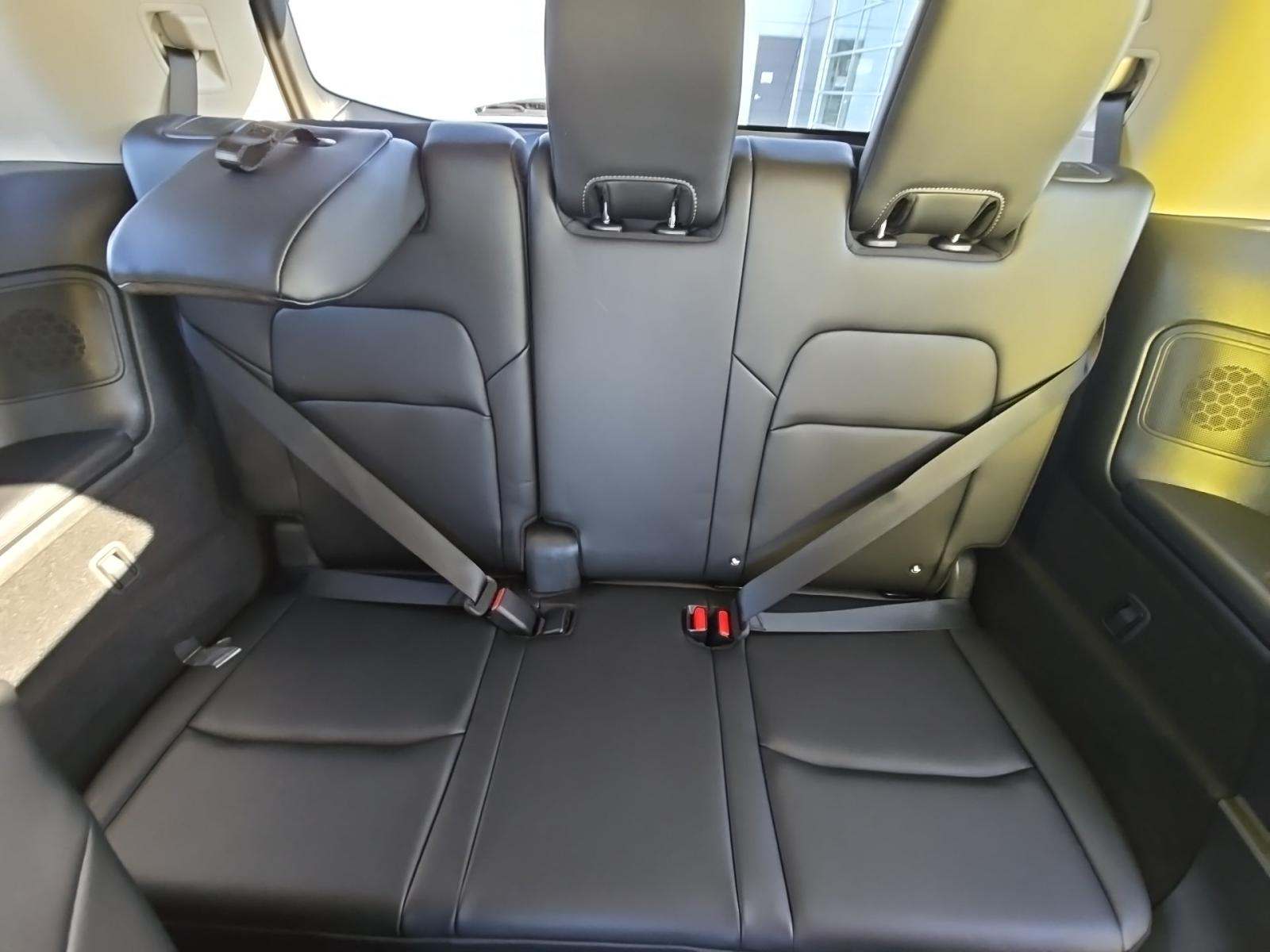 2024 Nissan Pathfinder Platinum AWD