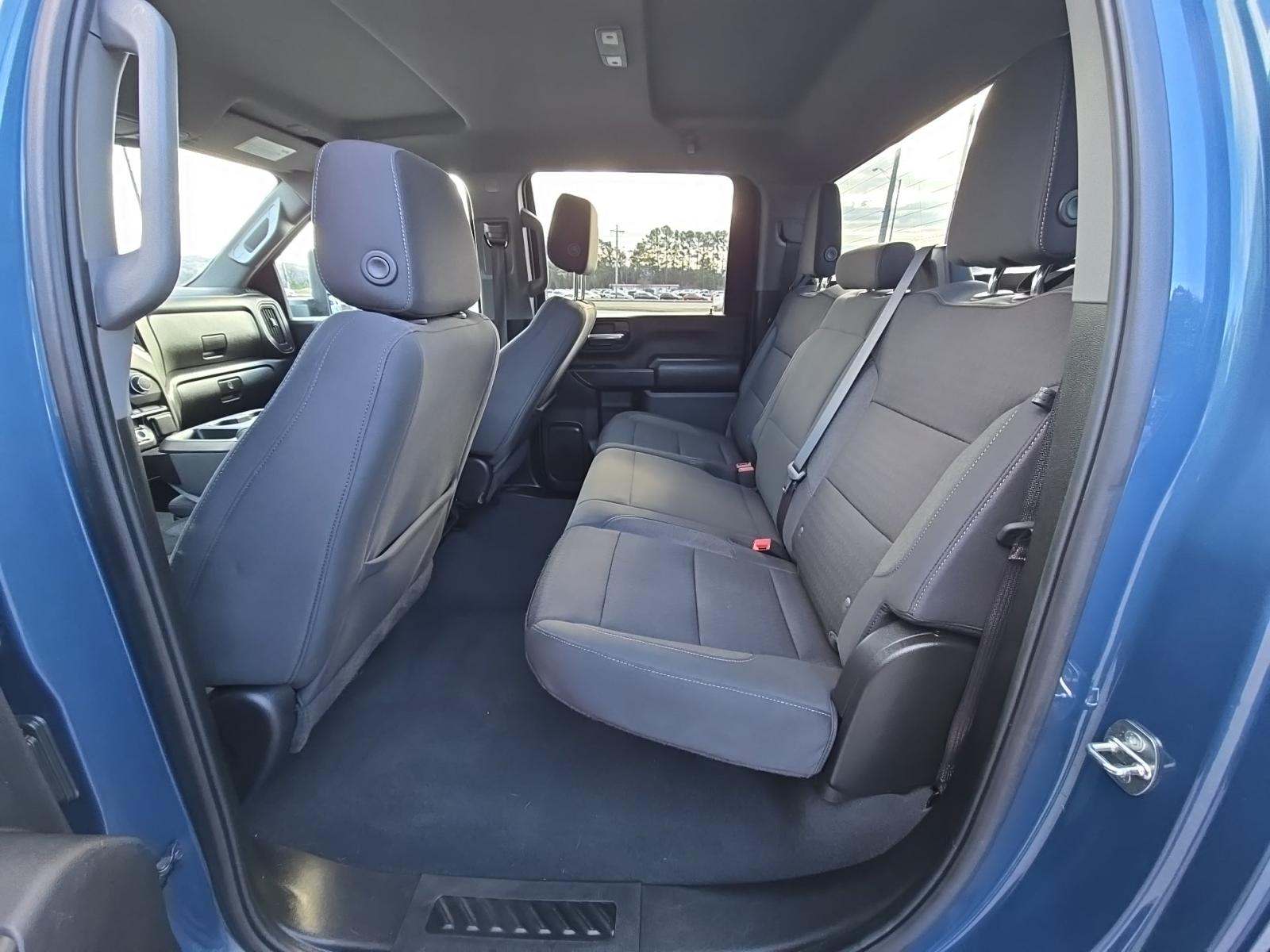 2024 Chevrolet Silverado 2500HD Custom RWD