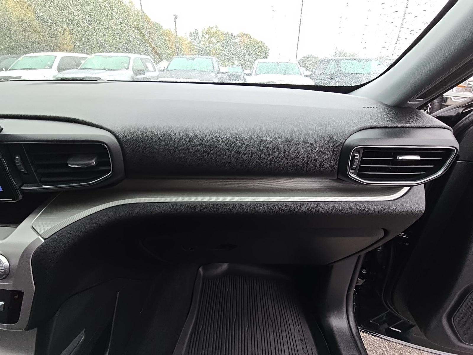 2022 Ford Explorer XLT AWD