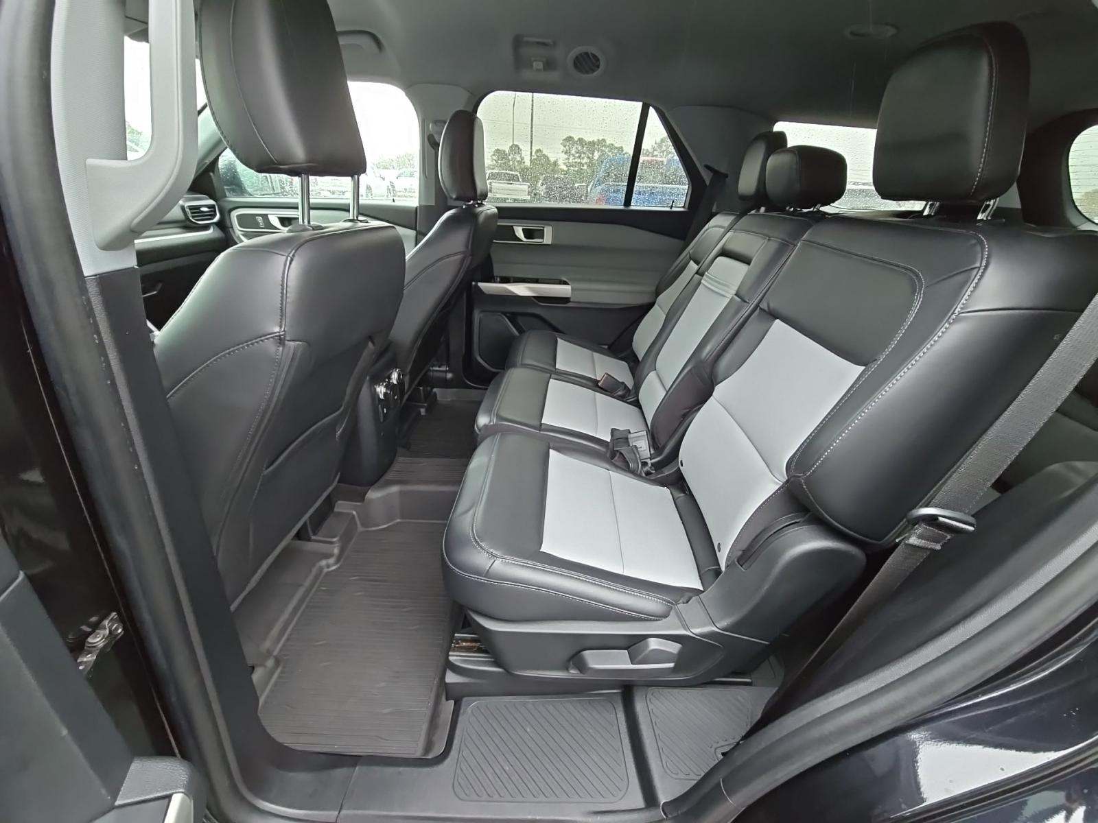 2022 Ford Explorer XLT AWD