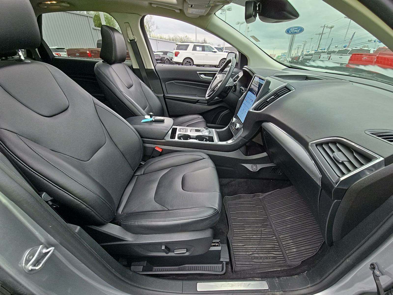 2022 Ford Edge Titanium AWD