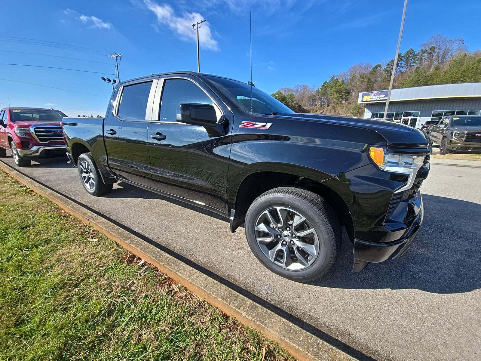 2023 Chevrolet Silverado 1500 RST AWD
