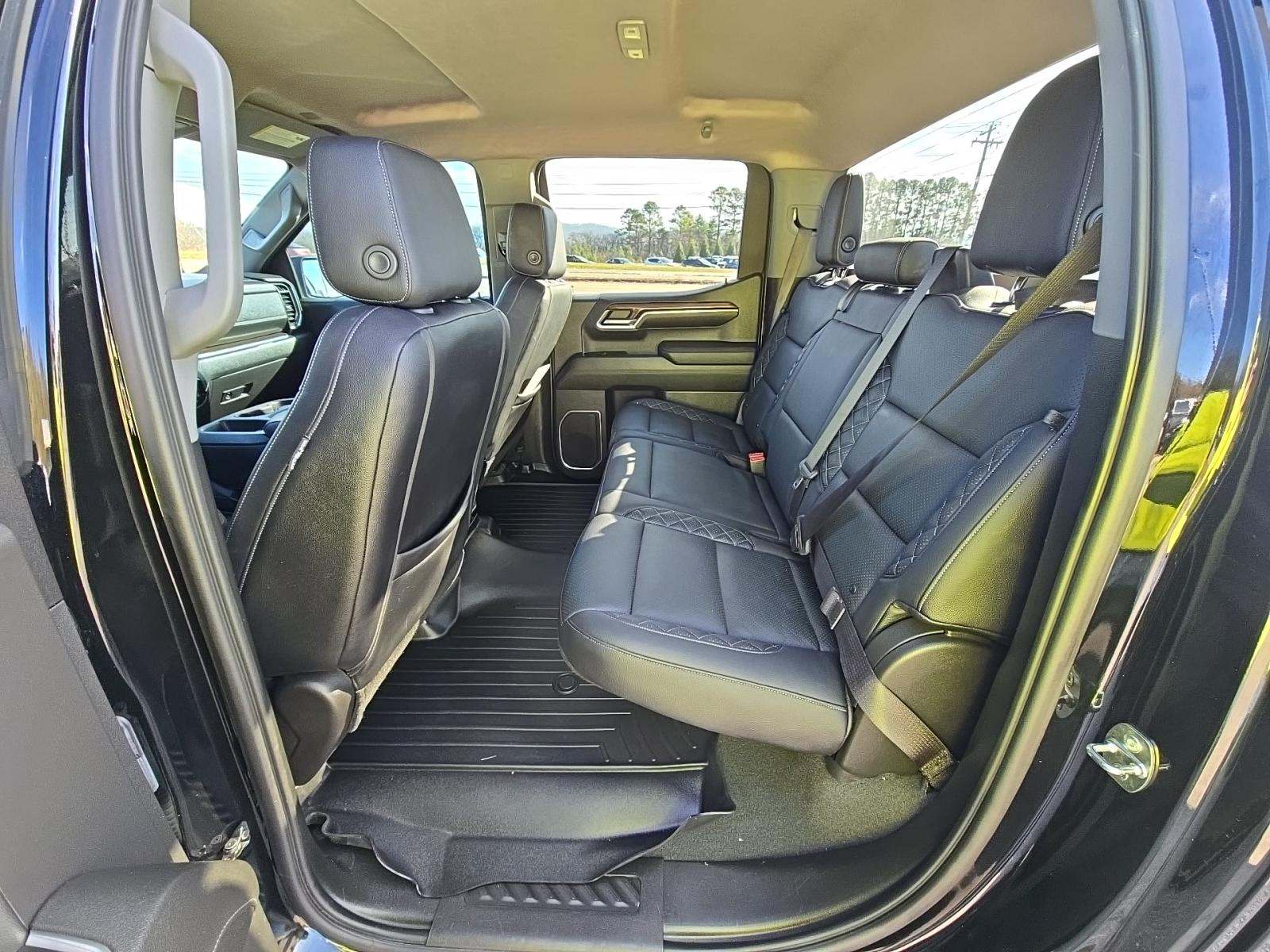 2023 Chevrolet Silverado 1500 RST AWD