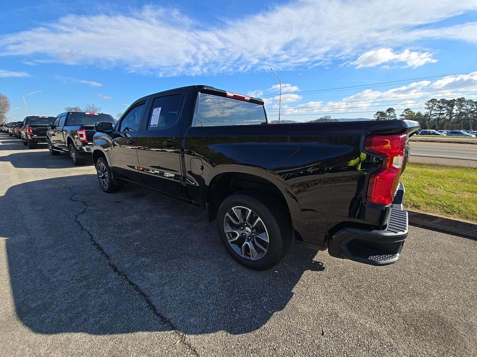 2023 Chevrolet Silverado 1500 RST AWD