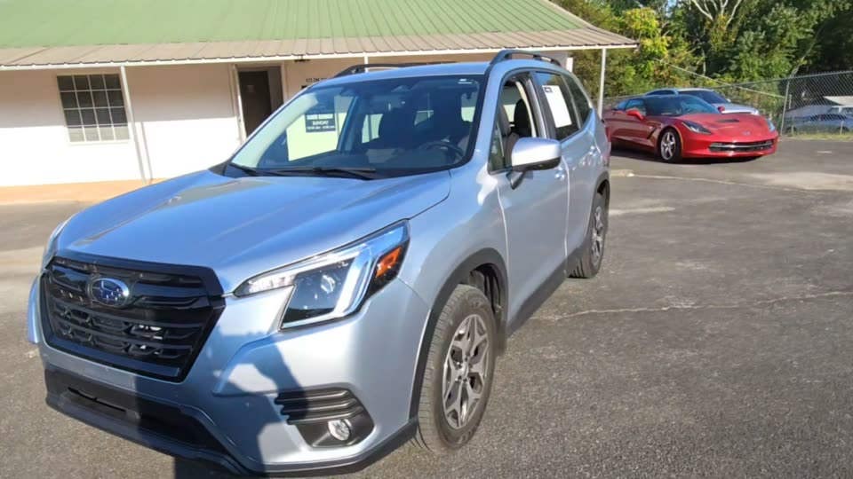 2023 Subaru Forester Premium