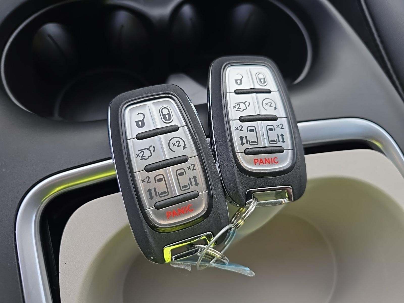 2024 Chrysler Pacifica Touring L FWD