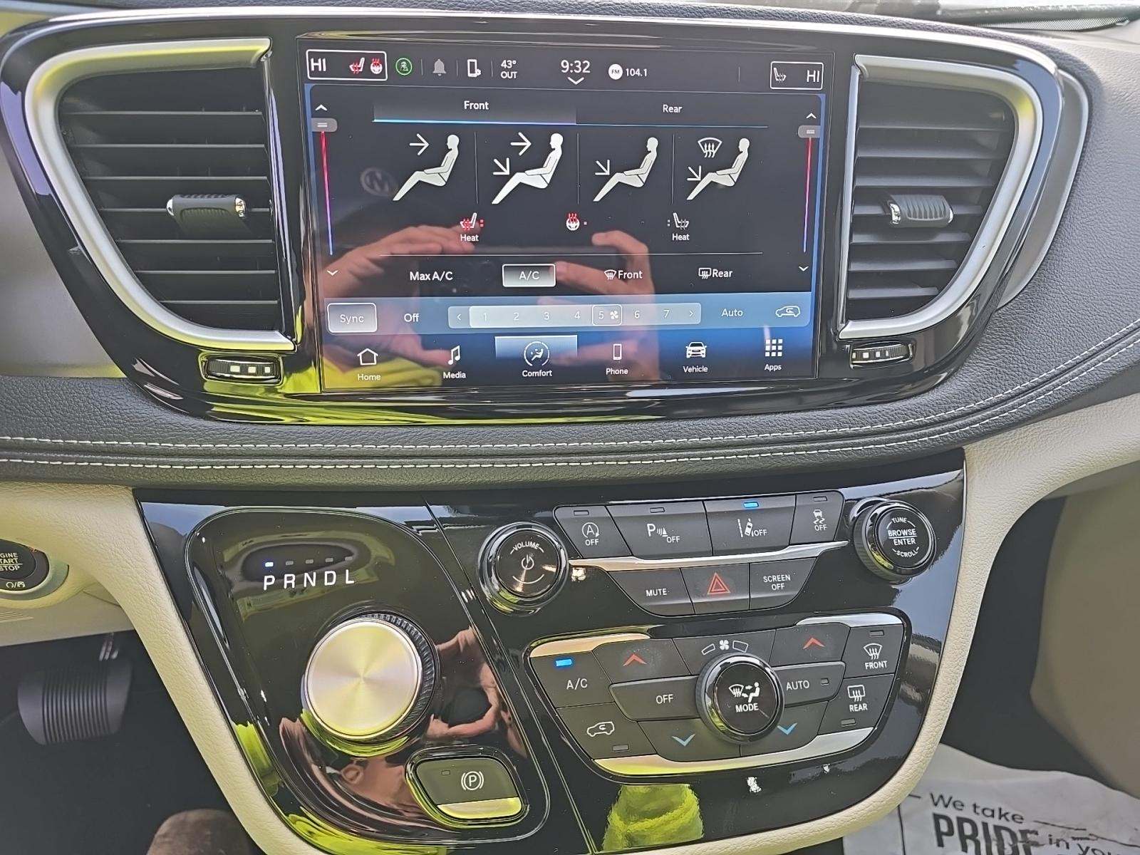 2024 Chrysler Pacifica Touring L FWD
