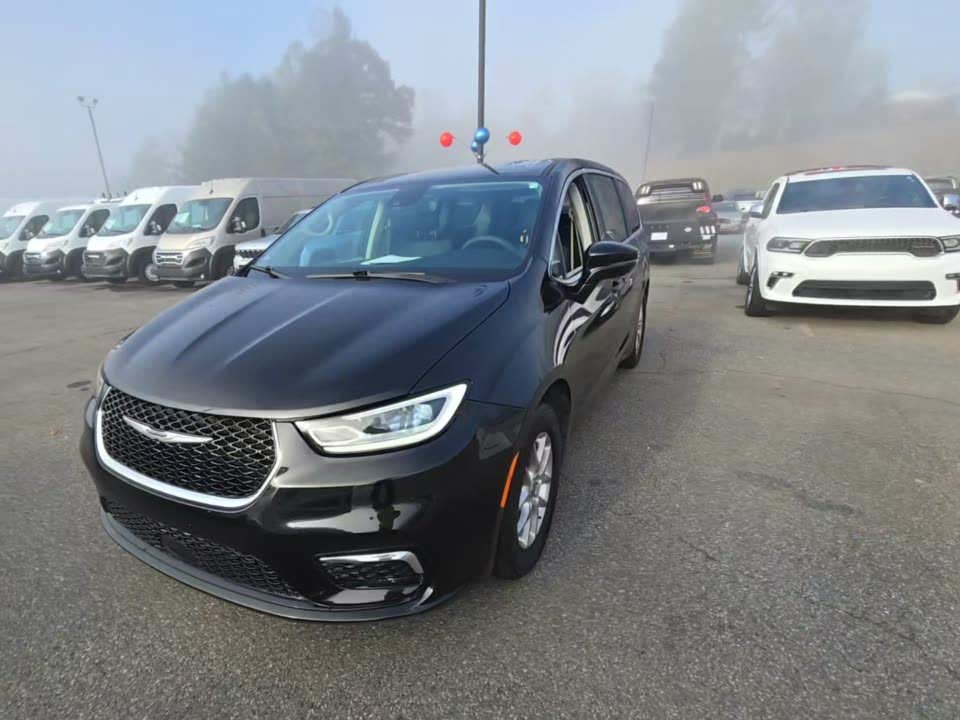 2024 Chrysler Pacifica Touring L FWD