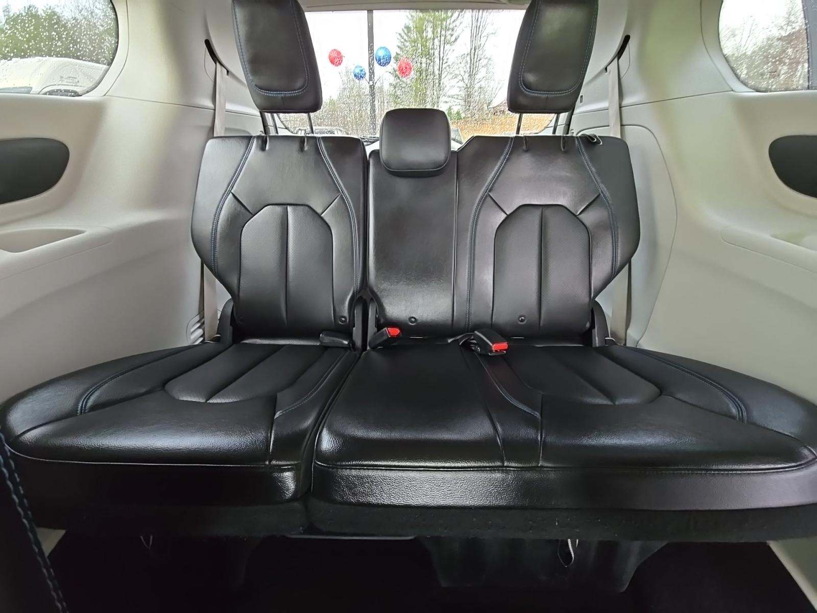 2021 Chrysler Pacifica Touring L FWD